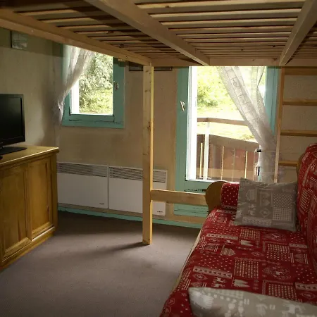 Confortable Avec Balcon Et Casier A Skis - Fr-1-557-111 Apartment